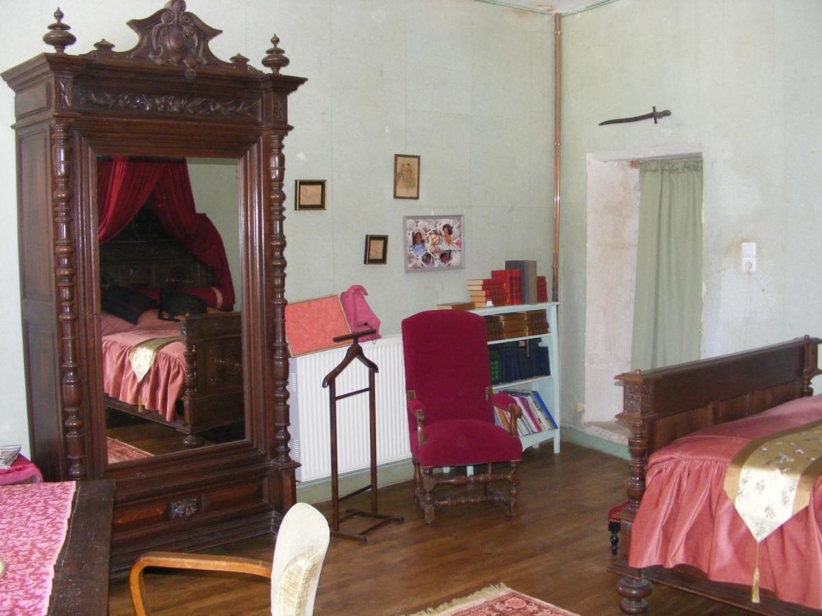 La Mailholiere Hotel Blanzay Kültér fotó